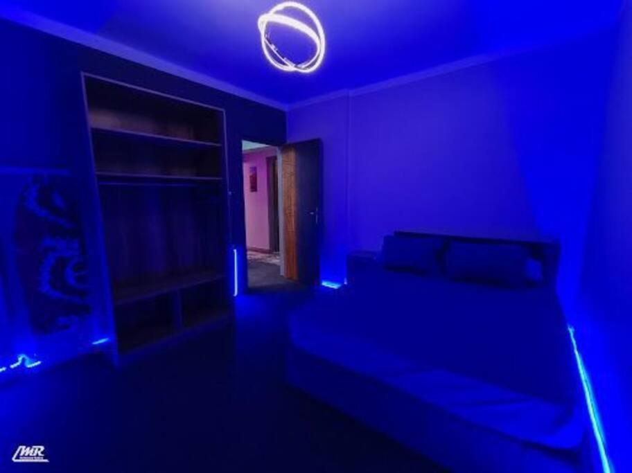 Apartment ترى النيل المعادى رقم 20 *